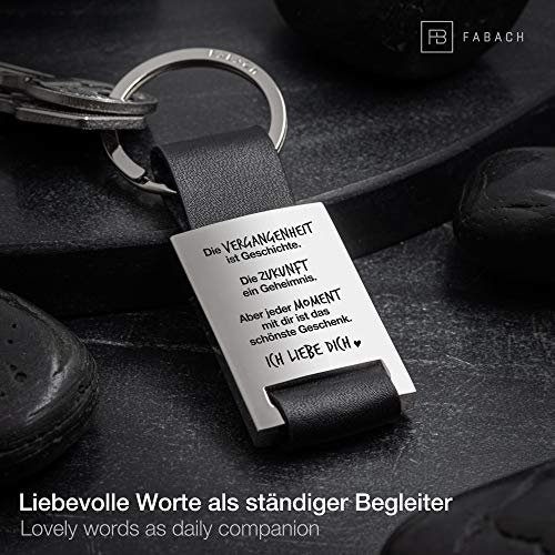 FABACH Liebe Schlüsselanhänger mit Gravur aus Leder - Ich liebe dich Schlüsselanhänger für Partner - Freundin Geschenk Liebe Freund - Jeder Moment mit dir ist das schönste Geschenk - Image 3