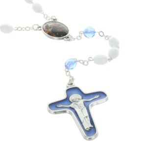 Rosenkranz von Marie, der die Glasschleifen löst, mit dem Kreuz von Mater Dolorosa, Glas - Image 1
