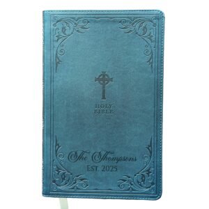 SacredBound Personalisierte katholische Bibel – NRSV katholische Ausgabe, blaugrünes Leder, weich, gravierter Name, komplette 73-Book-Bibel, Geschenk für Taufe, Konfirmation, RCIA (Name 02) - Image 1