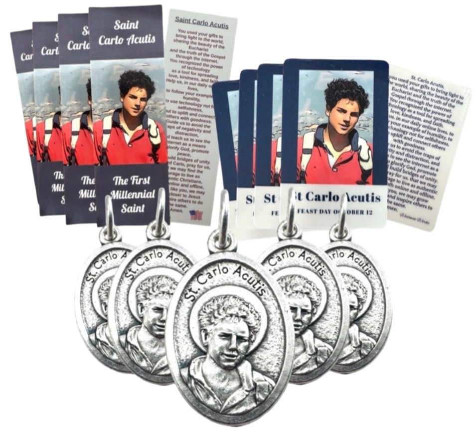 St. Carlo Acutis Medaille, katholisches Geschenkset, italienisches Metall-Medaillon-Anhänger mit in den USA hergestellten, laminierten Heiligen Gebetskarten und Bibel-Lesezeichen, je 5 Stück - Image 1
