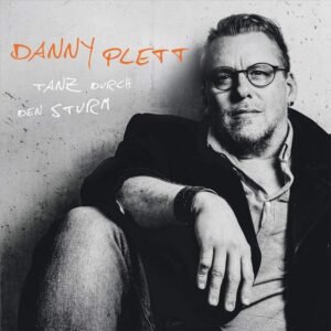 Tanz durch den Sturm: CD enthält auch alle Noten mit Akkorden sowie SongBeamer-Dateien - Image 1