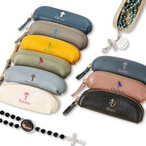 UIDMEN Personalisierte Rosenkranztasche aus echtem Leder, Rosenkranztasche mit Kreuzdruck und Namen, Mini-Geldbörse, tragbare Rosenkranz-Aufbewahrungstasche, Geschenke für Christen, Katholiken - Image 1